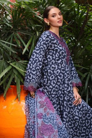 3 piece embroidered lawn suit